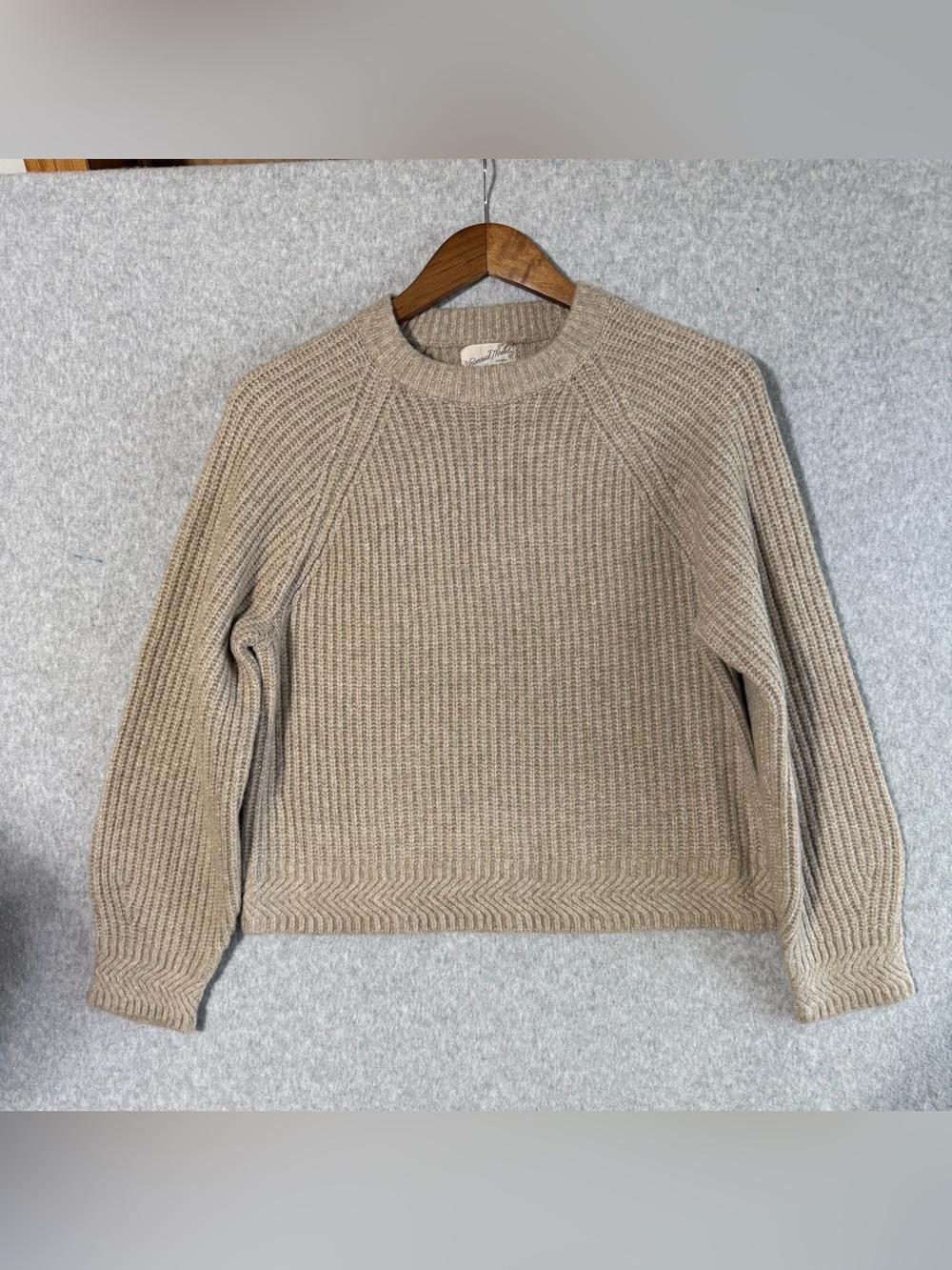 Universal Thread Taupe Ribbed Crewneck Sweater xs